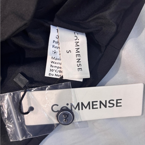 Commense Black Vest - Picture 3 of 4